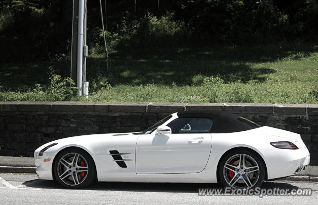 Mercedes SLS AMG spotted in Greenwich, Connecticut