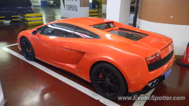 Lamborghini Gallardo spotted in SHANGHAI, China