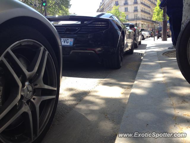 Mclaren MP4-12C spotted in Paris, France