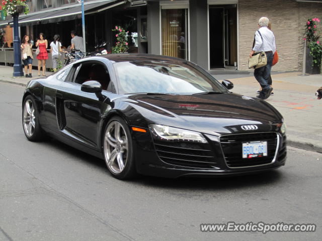 Audi R8 spotted in Toronto, Canada