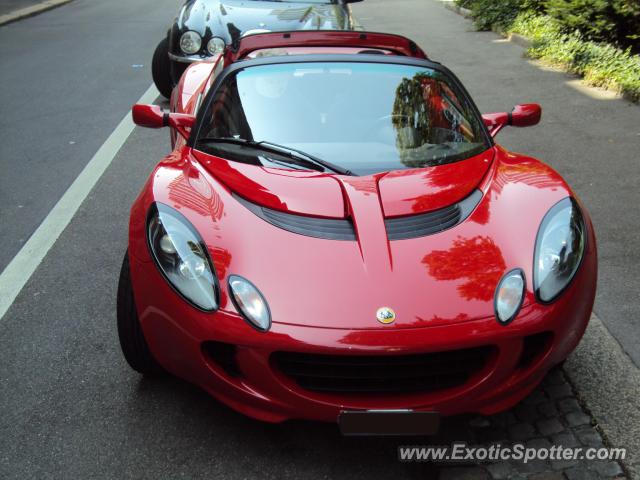 Lotus Elise spotted in Zurich, Switzerland