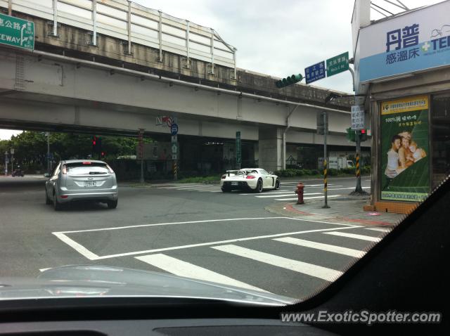 Porsche Carrera GT spotted in Taipei, Taiwan