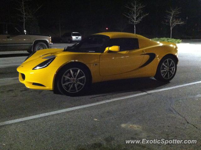 Lotus Elise spotted in Carmel, Indiana