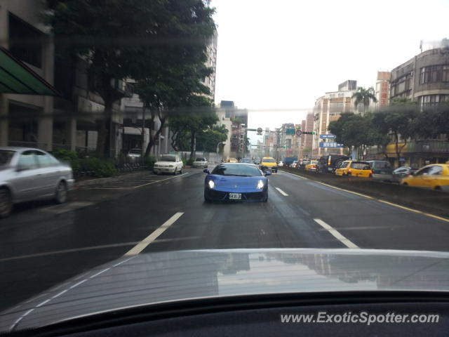 Lamborghini Gallardo spotted in Taipei, Taiwan