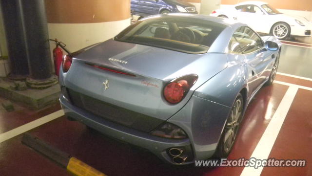 Ferrari California spotted in SHANGHAI, China