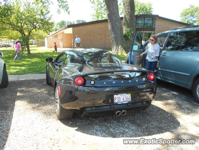 Lotus Evora spotted in Wilmette, Illinois