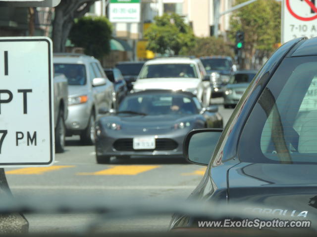 Tesla Roadster spotted in San Francisco, California