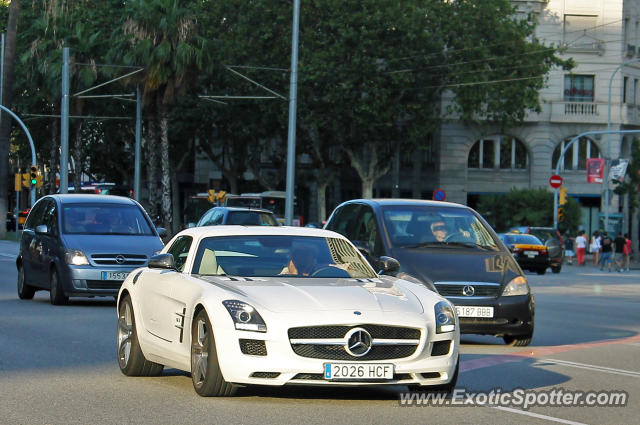 Mercedes SLS AMG spotted in Barcelona, Spain