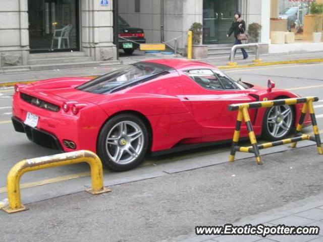 Ferrari Enzo spotted in Seoul, South Korea