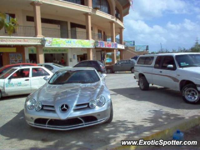 Mercedes SLR spotted in Cancun, Mexico