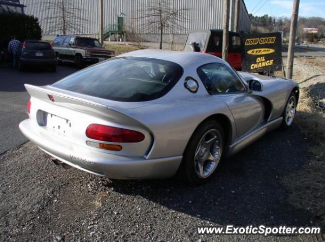 Dodge Viper spotted in Asheville, North Carolina