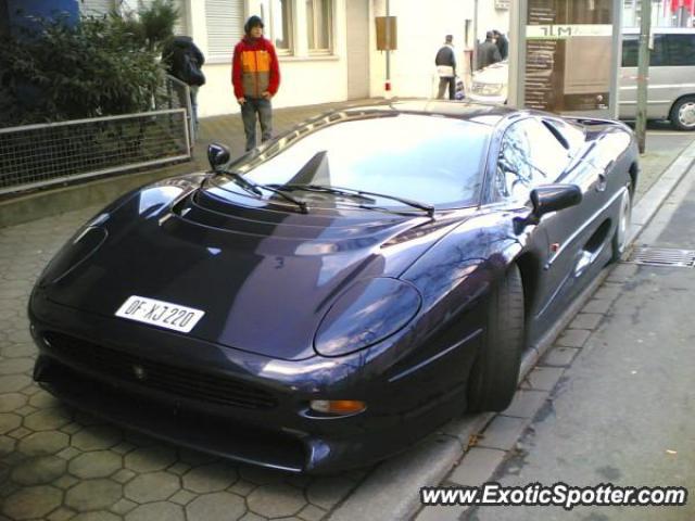 Jaguar XJ220 spotted in Frankfurt, Germany