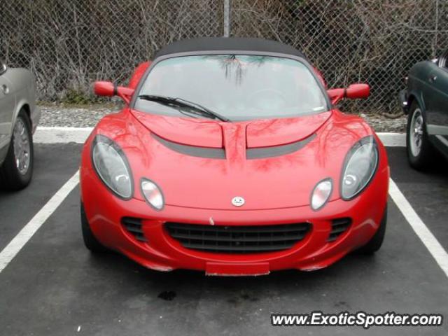 Lotus Elise spotted in Bellevue, Washington