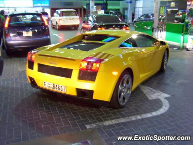 Lamborghini Gallardo spotted in Dubai, United Arab Emirates