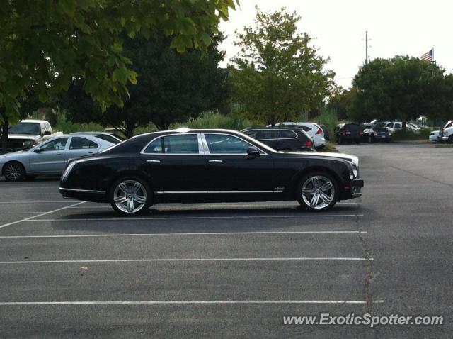Bentley Mulsanne spotted in St. Louis, Missouri