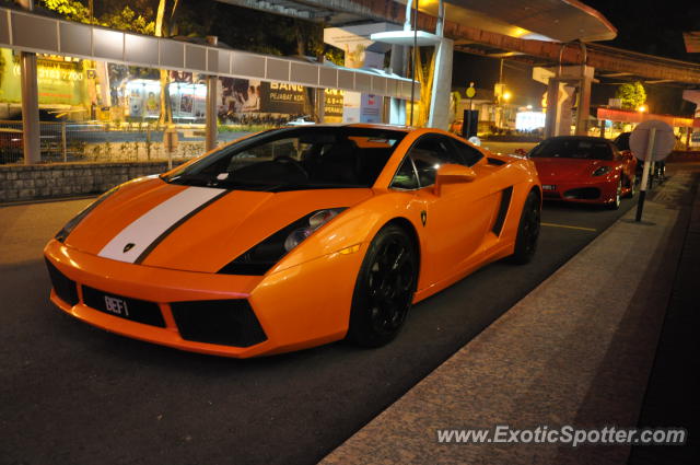 Lamborghini Gallardo spotted in Hard Rock KL, Malaysia