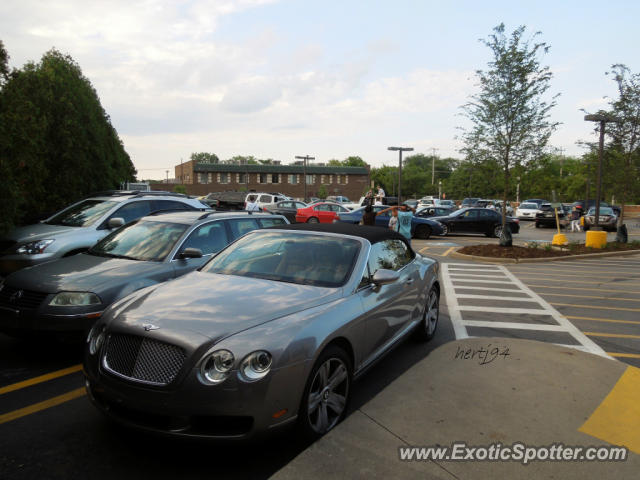 Bentley Continental spotted in Lake Forest, Illinois