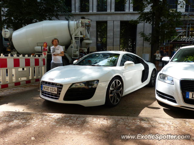 Audi R8 spotted in Düsseldorf, Germany