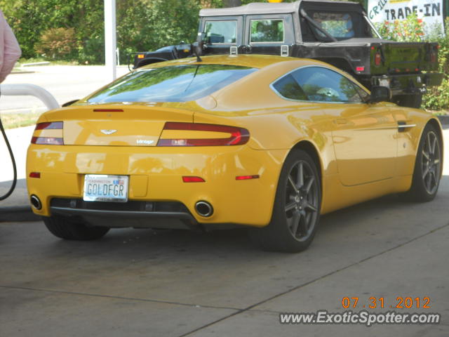 Aston Martin Vantage spotted in Northfield, Illinois