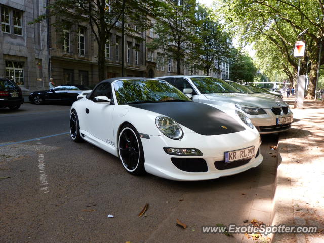 Porsche 911 GT3 spotted in Düsseldorf, Germany