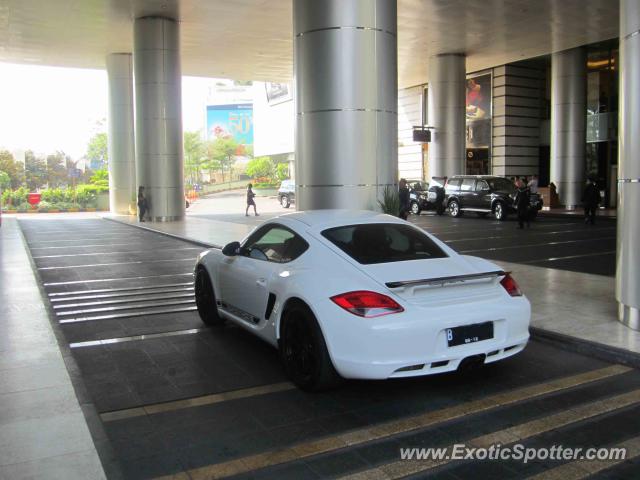 Porsche 911 spotted in Jakarta, Indonesia