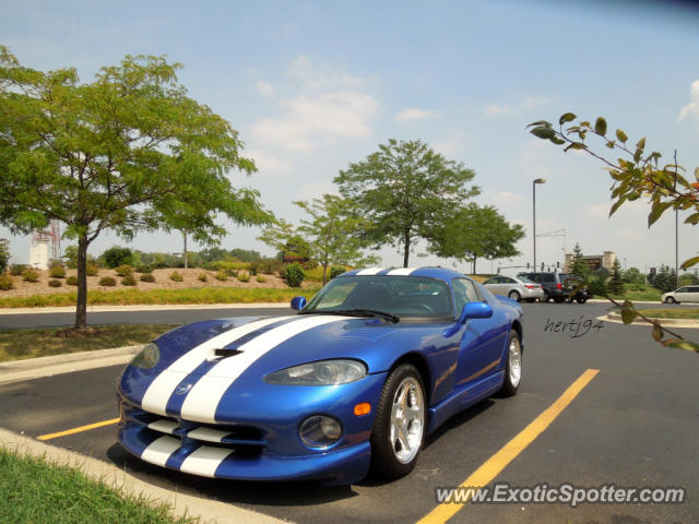 Dodge Viper spotted in Lake Zurich, Illinois