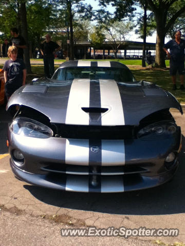 Dodge Viper spotted in Buffalo, New York