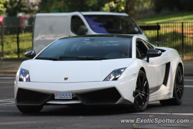 Lamborghini Gallardo spotted in London, United Kingdom