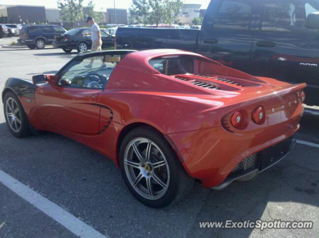 Lotus Elise spotted in Omaha, Nebraska