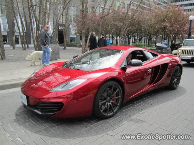 Mclaren MP4-12C spotted in Toronto, Canada