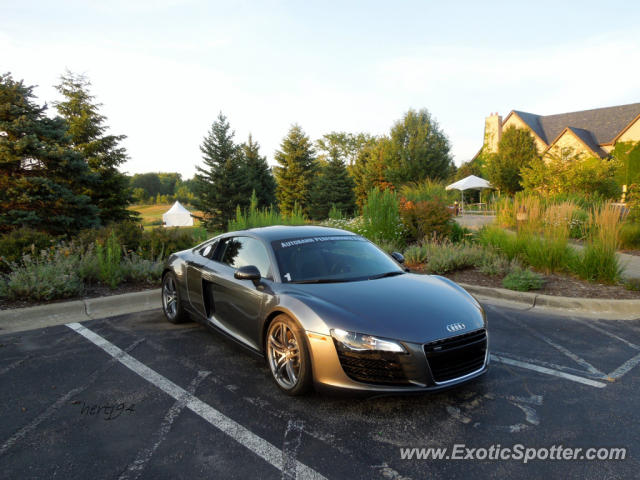 Audi R8 spotted in Barrington, Illinois