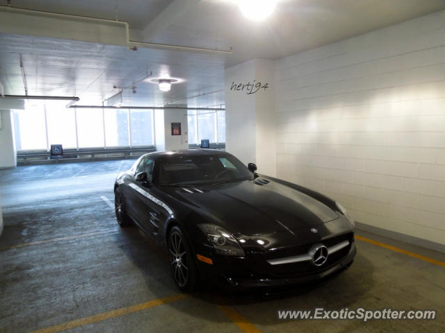 Mercedes SLS AMG spotted in Chicago, Illinois