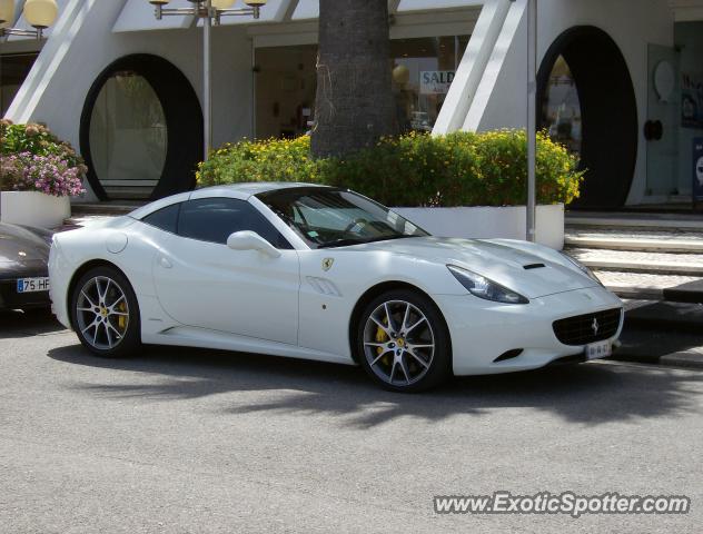 Ferrari California spotted in Vilamoura, Portugal