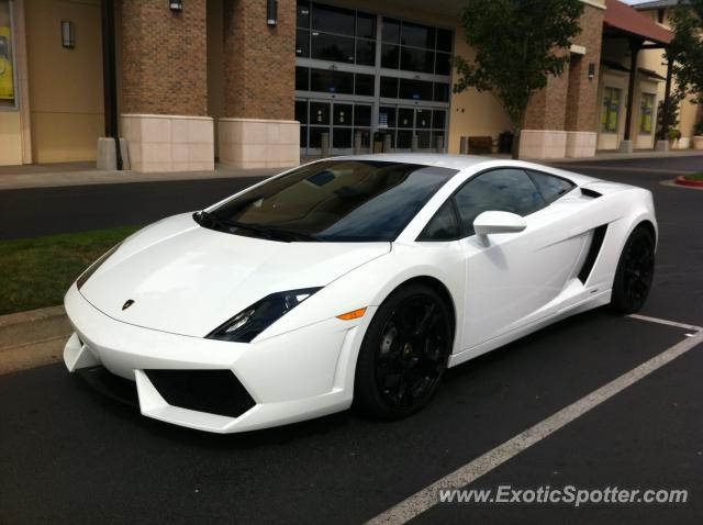 Lamborghini Gallardo spotted in Tualatin, Oregon