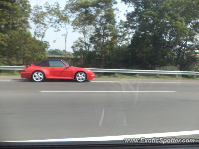 Porsche 911 spotted in Jakarta, Indonesia