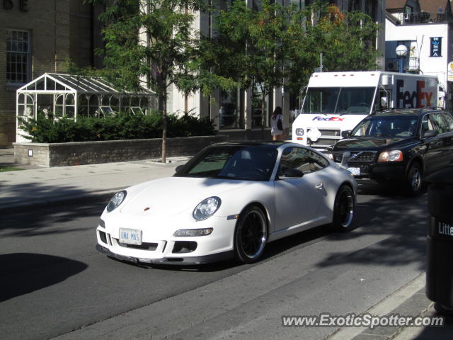 Porsche 911 GT3 spotted in Toronto, Canada