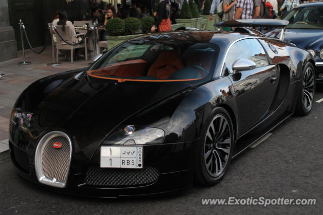 Bugatti Veyron spotted in London, United Kingdom