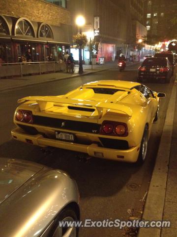 Lamborghini Diablo spotted in Toronto, Ontario, Canada