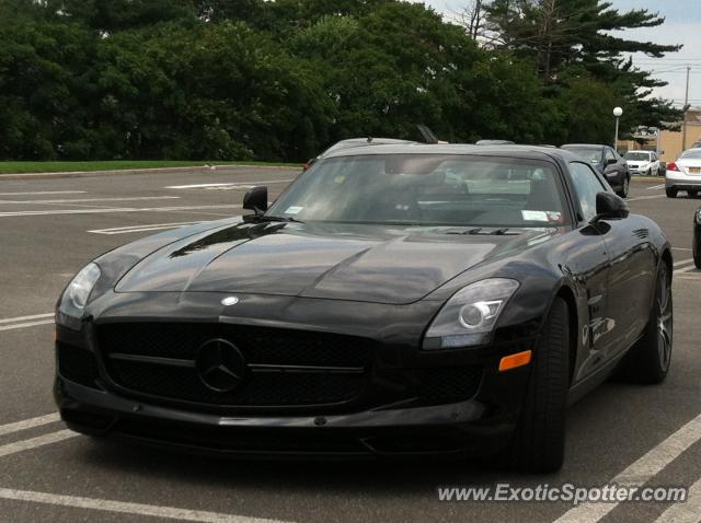 Mercedes SLS AMG spotted in Garden City, New York