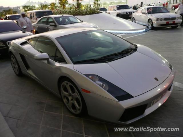 Lamborghini Gallardo spotted in Abu Dhabi, United Arab Emirates