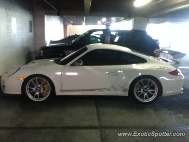 Porsche 911 GT3 spotted in Boca Raton, Florida