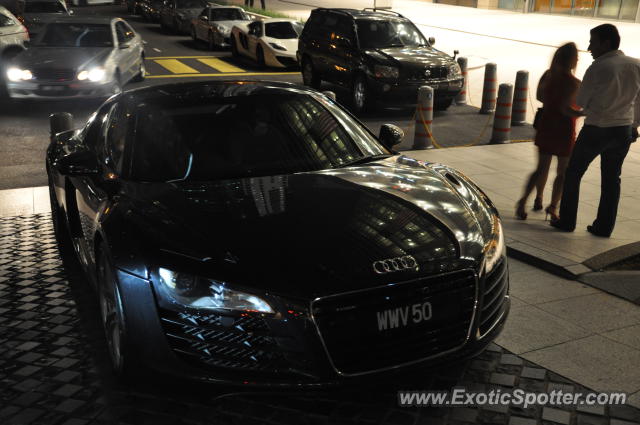 Audi R8 spotted in KLCC Twin Tower, Malaysia