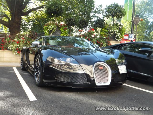 Bugatti Veyron spotted in London, United Kingdom