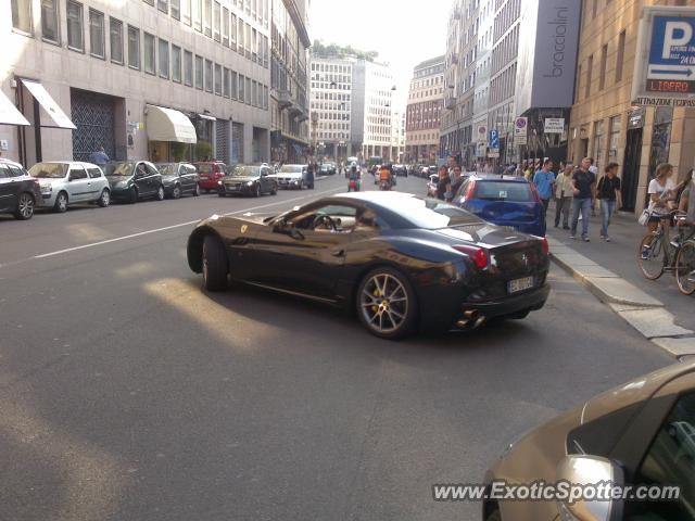 Ferrari California spotted in Milano, Italy