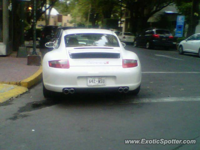 Porsche 911 spotted in Mexico City, Mexico