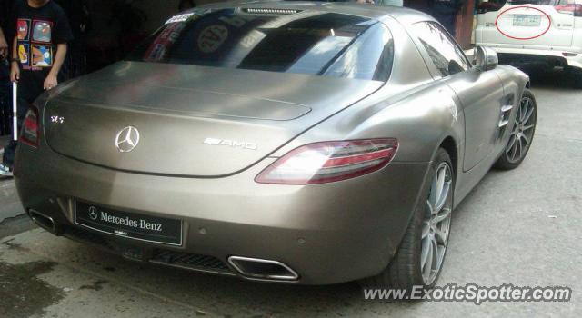 Mercedes SLS AMG spotted in Manila, Philippines