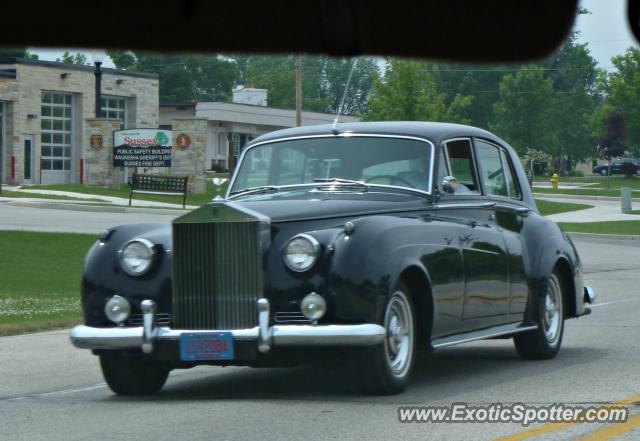 Rolls Royce Silver Cloud spotted in Sussex, Wisconsin