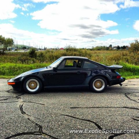 Porsche 911 spotted in Timmins, Canada