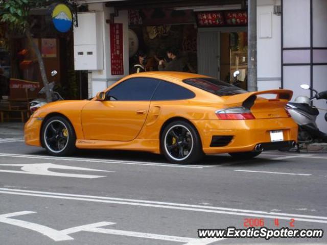 Porsche 911 Turbo spotted in Tainan, Taiwan