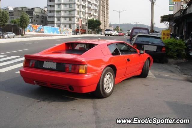 Lotus Esprit spotted in Taipei, Taiwan